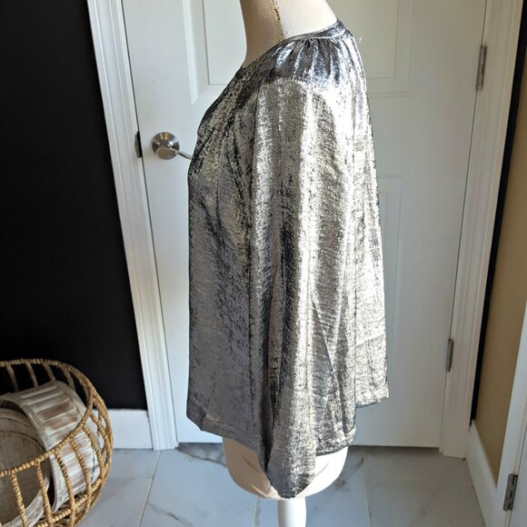NEW! BOHO Silver METALLIC TUNIC BLOUSE SZ L - Picture 2 of 4